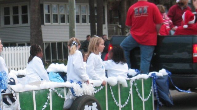 Decorated float rolling in the Edisto Christmas parade